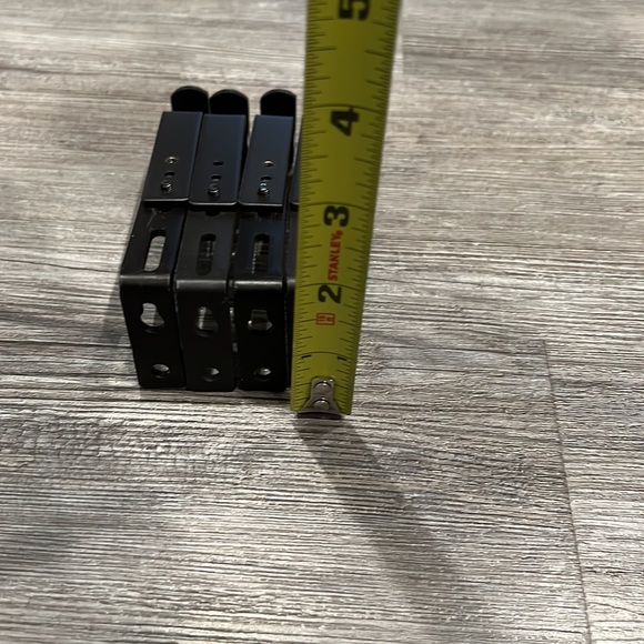 Set of 4-Single Curtain Rod Extendable Brackets Bronze-Like New - Picture 8 of 16